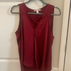 Maroon tank